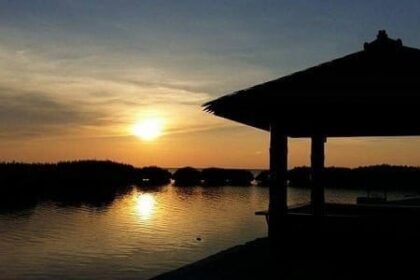 Suasana Sunset Di Pulau Seribu