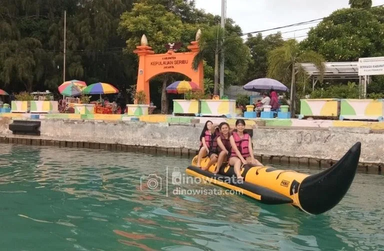 Water Sport Banana Boat Wisata Pulau Pramuka