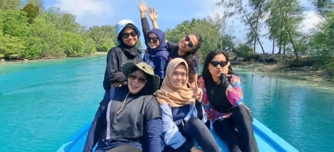 Jelajah Wisata Pulau Pramuka Bersama Dinowisata