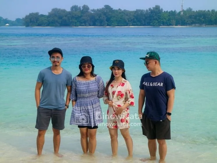 Island Hopping Wisata Pulau Harapan