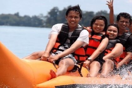 Watersport Banana Boat Pulau Tidung Kepulauan Seribu