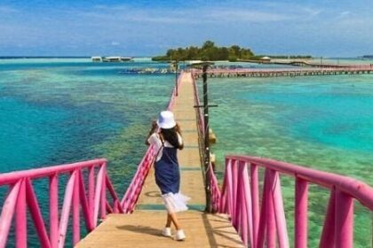 Objek Wisata Jembatan Cinta di Pulau Tidung