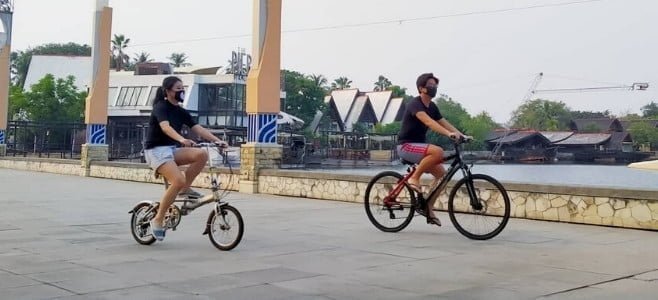 Olahraga Bersepeda di Ancol Taman Impian